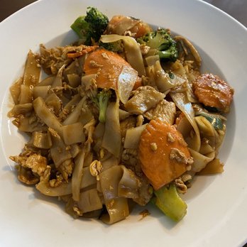 Bangkok Tokyo - Pad kee mao - Sushi Bars Near Me - Amarillo, Texas Bangkok Tokyo - Pad kee mao - Sushi Bars Near Me - Amarillo, Texas
