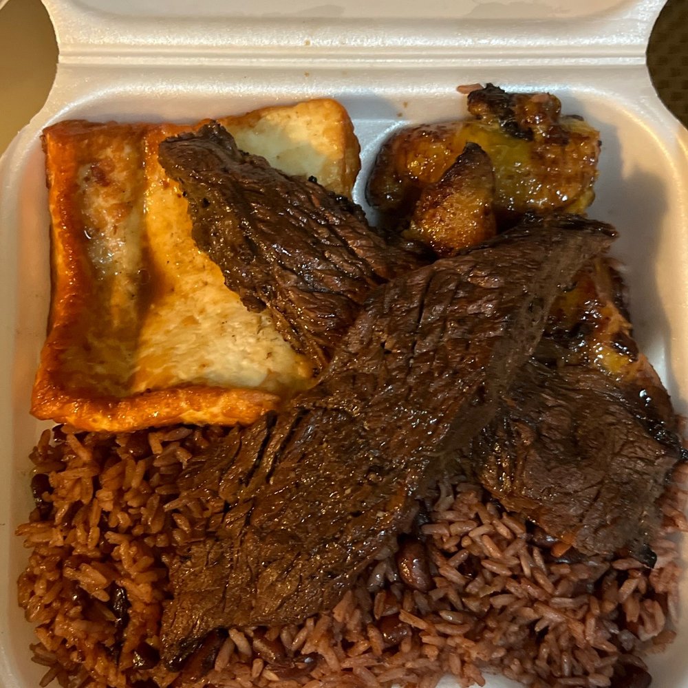Pinolandia - Carne asada, queso Frito, - Latin American Near Me - Miami, Florida
