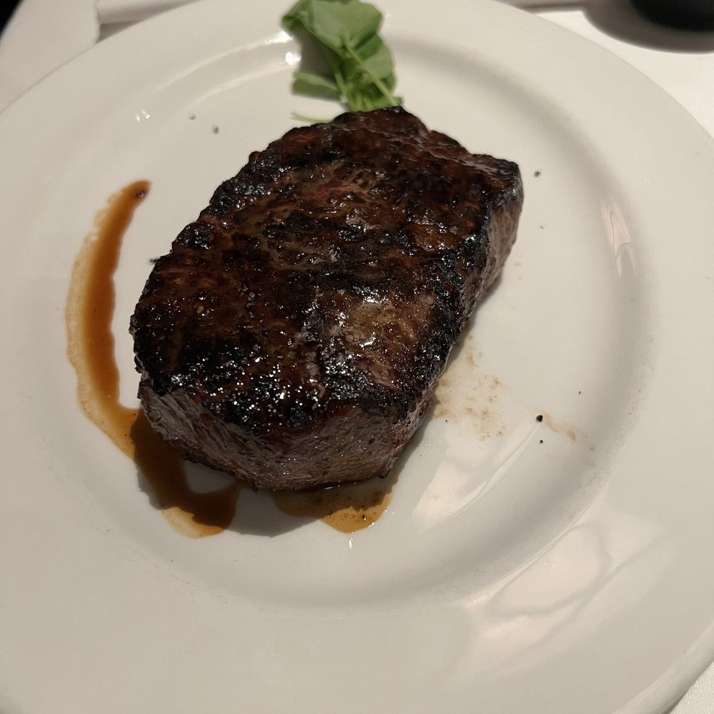 The Capital Grille - Dry aged NY/KC Strip 14 oz - Steakhouses Near Me - Louisville, Kentucky The Capital Grille - Dry aged NY/KC Strip 14 oz - Steakhouses Near Me - Louisville, Kentucky