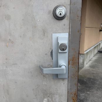 SD Doors & Locksmith - Garage Door Services Near Me - San Diego, California SD Doors & Locksmith - Garage Door Services Near Me - San Diego, California