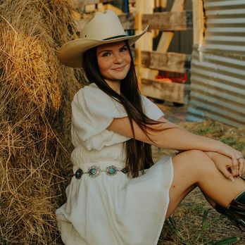 Caitlyn Taylor Photography - Senior Session - Session Photography Near Me