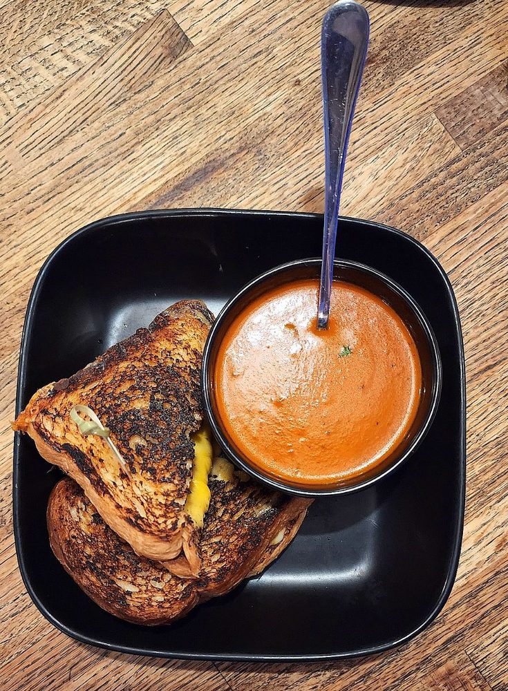 IRON HORSE BAR & GRILL Updated September 2024 94 Photos & 135