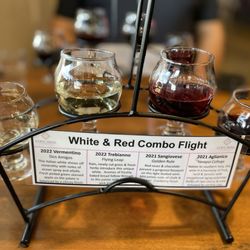 Cove Mesa Vineyard - Tasting Room