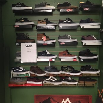 Blue Valley Ski & Snowboard Rentals - Shoes - Bike Rentals Near Me - Silverthorne, Colorado Blue Valley Ski & Snowboard Rentals - Shoes - Bike Rentals Near Me - Silverthorne, Colorado