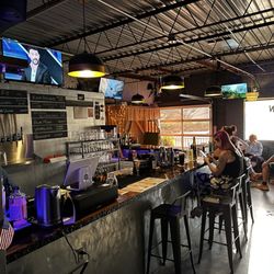 MJ’s Downtown Tavern