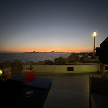 Sunset Monalisa - Champagne drink in lounge area - Mediterranean Near Me - Cabo San Lucas, BCS Sunset Monalisa - Champagne drink in lounge area - Mediterranean Near Me - Cabo San Lucas, BCS