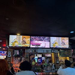 Front Row Sports Bar And Grill