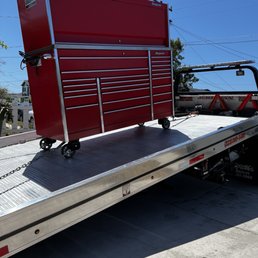 Loading up the box. (There were more straps added to ensure it does not tip over after the photo was taken) Loading up the box. (There were more straps added to ensure it does not tip over after the photo was taken)