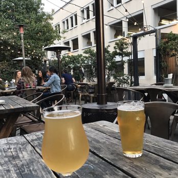 Kings Row Gastropub - Outdoor patio - Gastropubs Near Me - Pasadena, California Kings Row Gastropub - Outdoor patio - Gastropubs Near Me - Pasadena, California