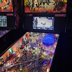 Stingrays Bar Grill and Arcade