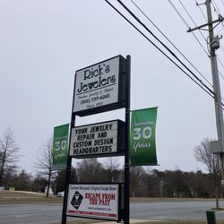 Rick's Jewelers - Signage on Rt 235