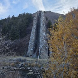 Devil's Slide - Sedementary limestone over 170m yrs in the making, exposed by wind and rain.