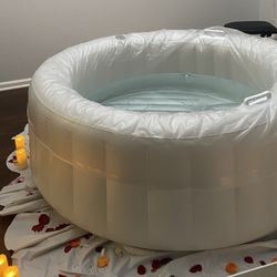 NuBirth Midwifery - I offer Water Birth