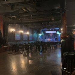 Sunset Strip - Perfect amount of space to FILL with laughter. The ceilings are perfect height (iykyk).