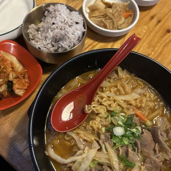 Seoul Korean Restaurant - N16. (Ramen) pork - Korean Near Me - Latham, New York