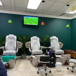 L&T Nails & Spa