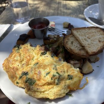 Mike & Anne's Restaurant - Bacon, Cheddar & Spinach Omelette - New American Near Me - South Pasadena, California Mike & Anne's Restaurant - Bacon, Cheddar & Spinach Omelette - New American Near Me - South Pasadena, California