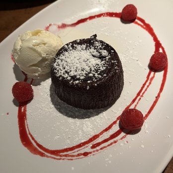 JOEY Rideau - molten chocolate cake - Canadian (New) Near Me - OTTAWA, Ontario JOEY Rideau - molten chocolate cake - Canadian (New) Near Me - OTTAWA, Ontario