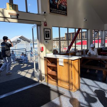 Fish - Inside - Seafood Near Me - Sausalito, California