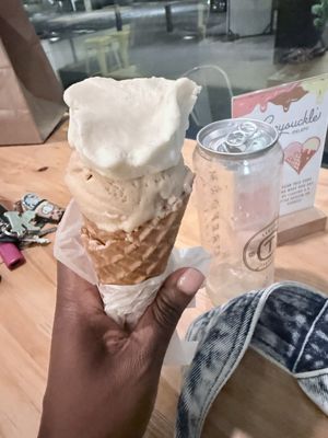 Honeysuckle Gelato Trilith by null