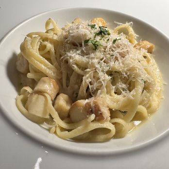 Crossroads Kitchen - Linguini with scallops - Vegan Near Me - Las Vegas, Nevada Crossroads Kitchen - Linguini with scallops - Vegan Near Me - Las Vegas, Nevada