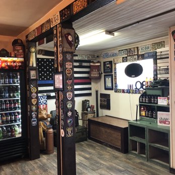Outlaw BBQ Smokehouse - Inside - Barbeque Near Me - Hampstead, Maryland