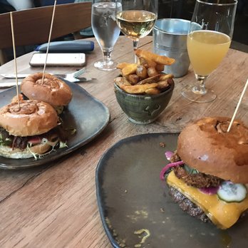 Wildebeest Gastropub - Burger, sliders and fries - Gastropubs Near Me - Aalborg, 84