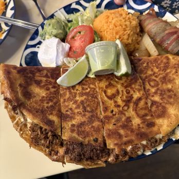 Dona Leti's - Cocktail Bars Near Me - Houston, Texas