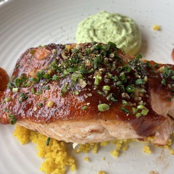 The Bungalow Kitchen - Salmon entree - New American Near Me - Tiburon, California