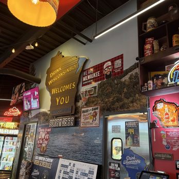 Drink Wisconsinbly Pub - American Near Me - Milwaukee, Wisconsin Drink Wisconsinbly Pub - American Near Me - Milwaukee, Wisconsin