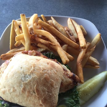 Firepit Grille - Chicken sandwich- delicious! - Barbeque Near Me - Holland, Ohio