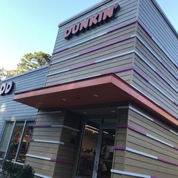 the entrance to dunkin donuts the entrance to dunkin donuts