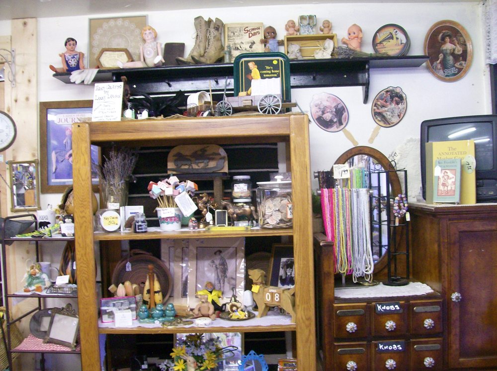 CRAFTERS MERCHANTILE Updated October 2024 12 Photos 5800 b Dr