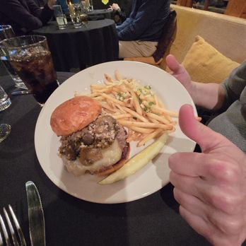 The Roadhouse - Mushroom burger - American Near Me - Graeagle, California
