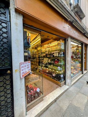 Drogheria Màscari by null