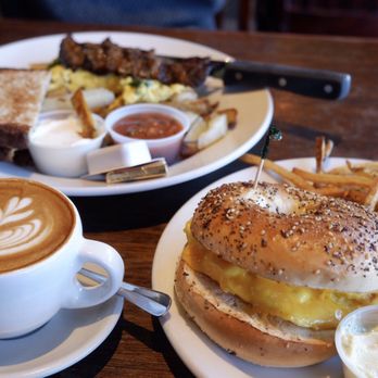 Fido - Coffee & Tea Near Me - Nashville, Tennessee