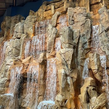 Todd English's Tuscany - Waterfall - Italian Near Me - Uncasville, Connecticut