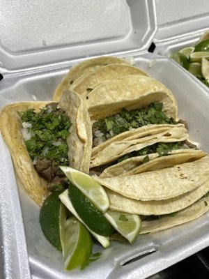 La Reina de los Tacos by null