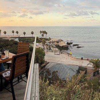 Duke's La Jolla - New American Near Me - La Jolla, California