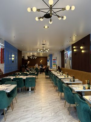 Milos Meze by null