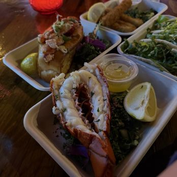Lobster & Beer - IG: happyfoodietown - Seafood Near Me - Los Angeles, California Lobster & Beer - IG: happyfoodietown - Seafood Near Me - Los Angeles, California