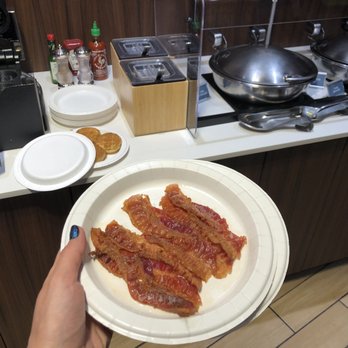 Fairfield by Marriott Inn & Suites Bakersfield North/Airport - Ms. Margarita made me my own bacon! 5 star service! - Hotels Near Me - Bakersfield, California