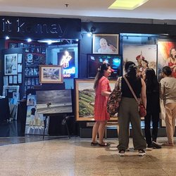 Guhit Kamay - Mall Goers enjoying the different types of portrait painting display at guhitkamay cinema area Alabang Town Center