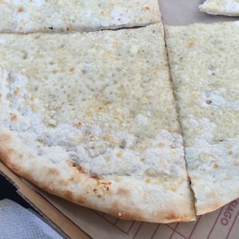 MOD Pizza - Asiago crust to go with my mod salad pizza. It looks plain, but it was DELICIOUS. Great texture! - Pizza Near Me - Seattle, Washington
