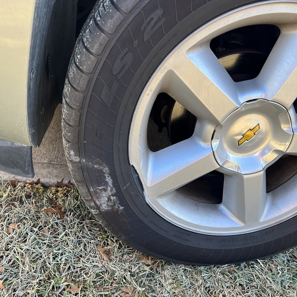 JD Wheels Repair - Before - Wheel & Rim Repair Near Me - Houston, Texas JD Wheels Repair - Before - Wheel & Rim Repair Near Me - Houston, Texas