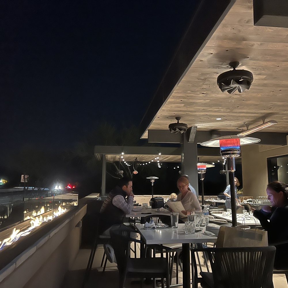Thompson 105 - Patio with heating - Italian Near Me - Scottsdale, Arizona Thompson 105 - Patio with heating - Italian Near Me - Scottsdale, Arizona