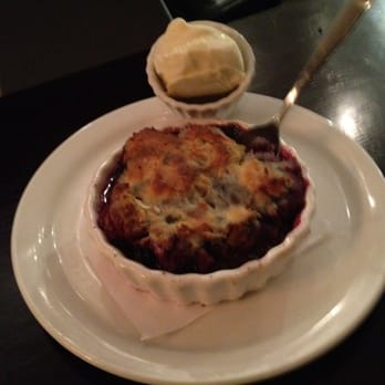 Blue Collar - Blackberry cobbler - Comfort Food Near Me - Miami, Florida Blue Collar - Blackberry cobbler - Comfort Food Near Me - Miami, Florida
