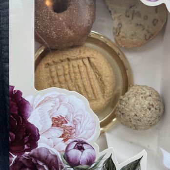 Keto Bakery - This is the sample of cookies that I got all of them were delicious - Desserts Near Me - Orange, California Keto Bakery - This is the sample of cookies that I got all of them were delicious - Desserts Near Me - Orange, California