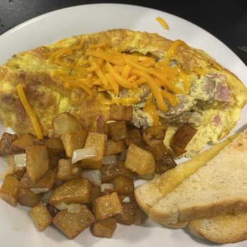 Suncoast Cafe - Meat Lovers Omelette - Breakfast & Brunch Near Me - Venice, Florida Suncoast Cafe - Meat Lovers Omelette - Breakfast & Brunch Near Me - Venice, Florida