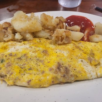 Mena's Palace - Cajun Tasso omelet - Breakfast & Brunch Near Me - New Orleans, Louisiana Mena's Palace - Cajun Tasso omelet - Breakfast & Brunch Near Me - New Orleans, Louisiana